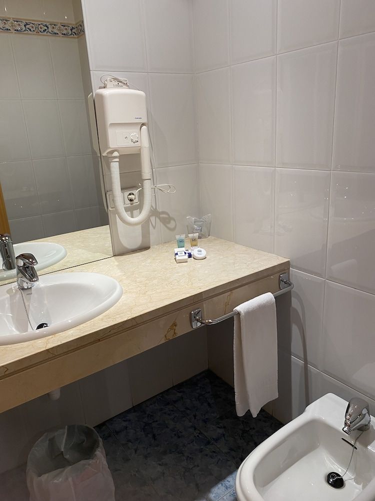 Fuente Las Piedras Junior Suite, 1 Queen Bed, Garden View 3