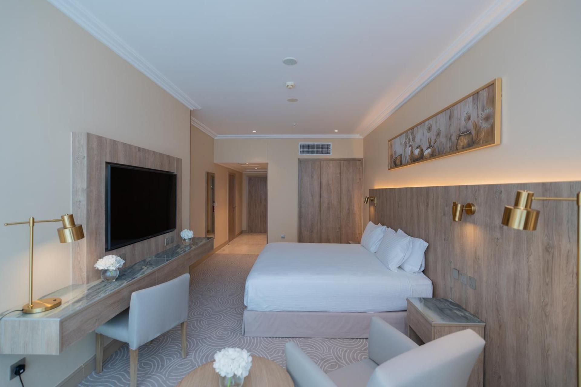 Superior Room King Bed Part Kaaba View