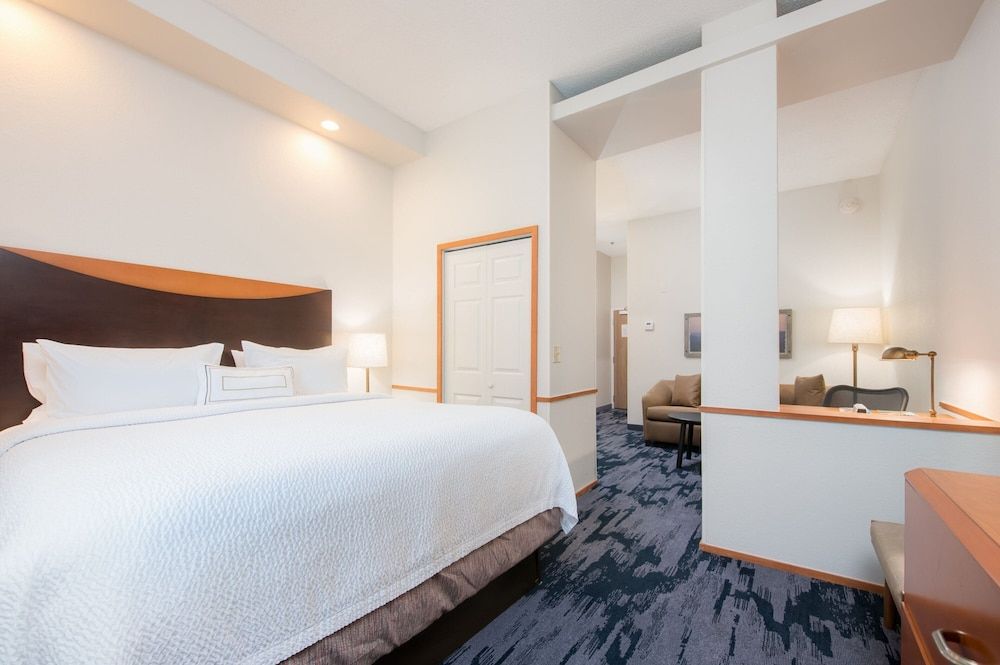 undefined Fairfield Inn & Suites By Marriott - Brunswick 10