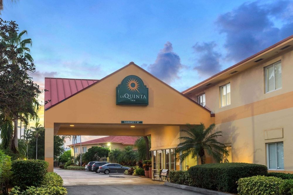 undefined La Quinta by Wyndham Fort Lauderdale Pompano Beach 8