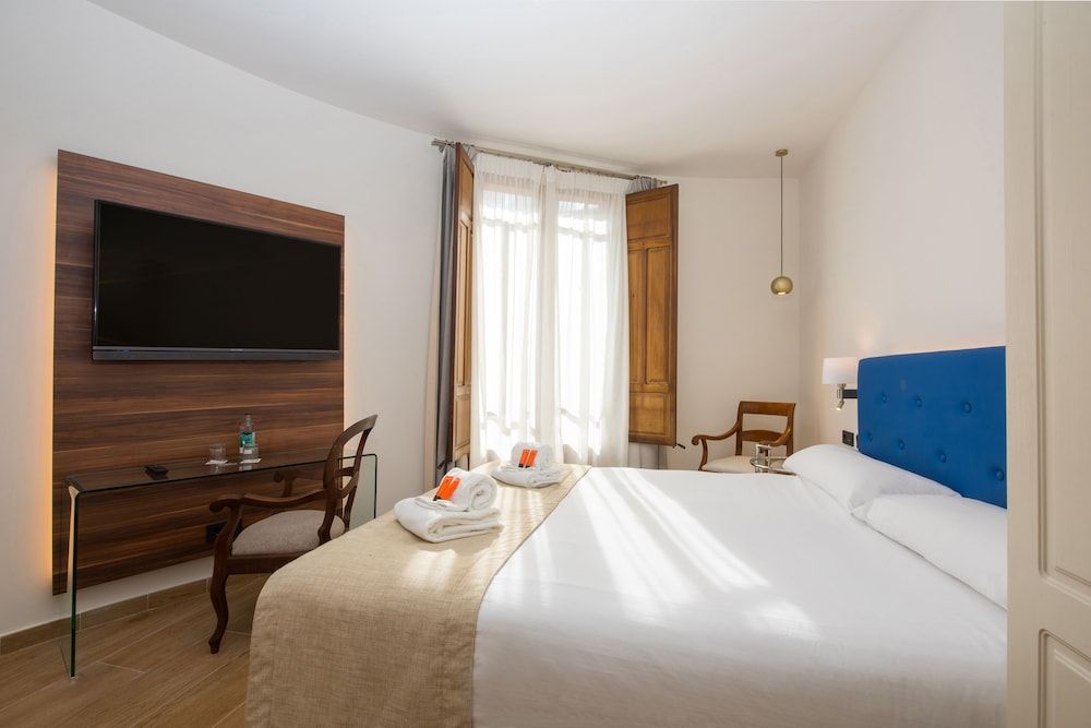 Hotel Central Maria Comfort Double or Twin Room (Splendit, 2 Adults) 2