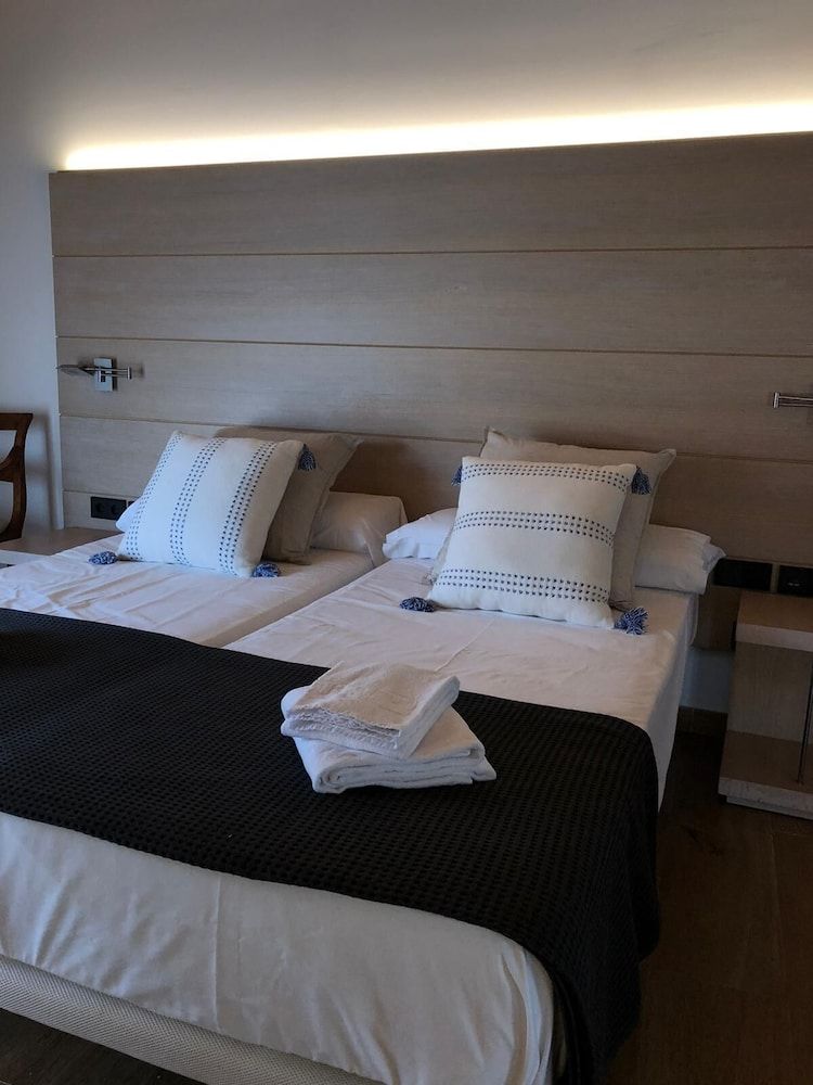 Hotel Central Maria Comfort Twin Room (2 Adults) 3