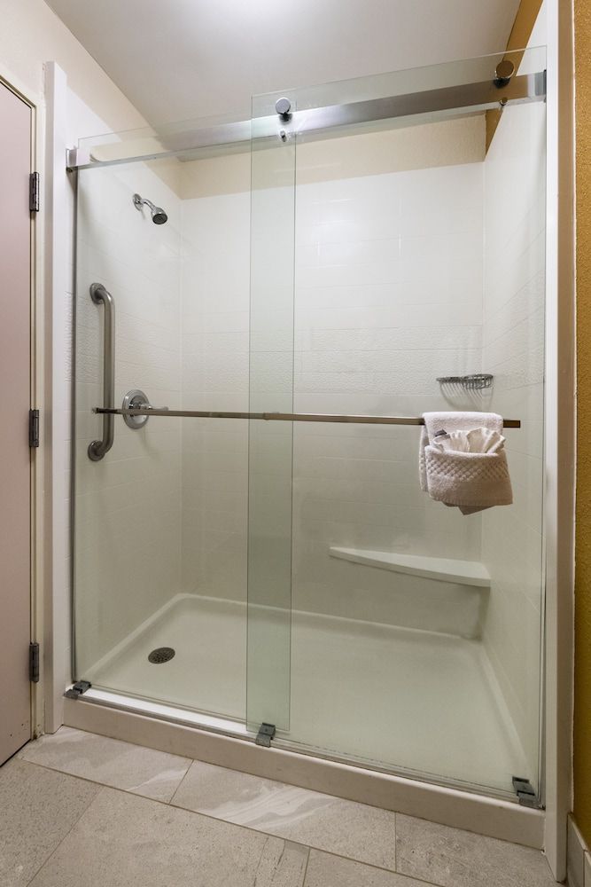 Room, 2 Queen Beds (Hearing Accessible)