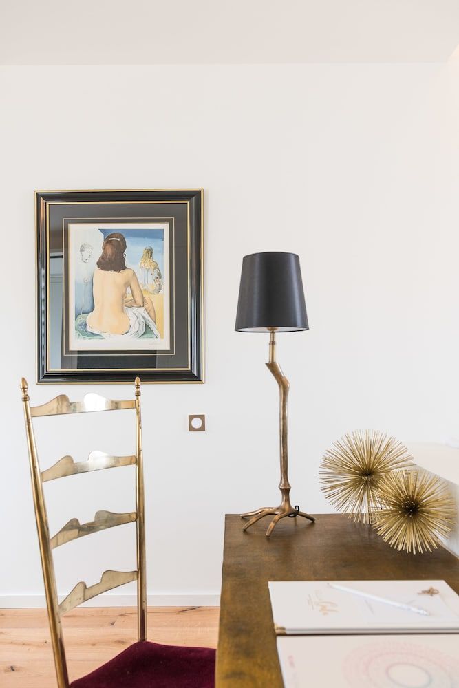 Design Suite, Balcony