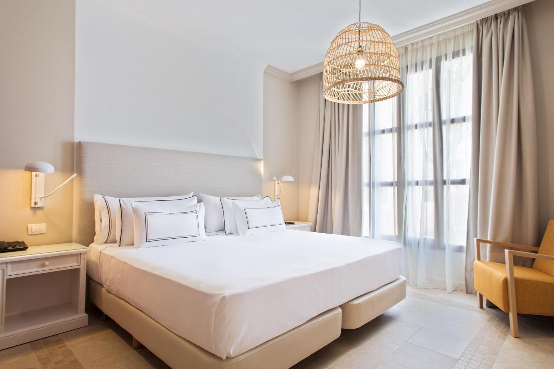 Melia Villaitana Family Room 2