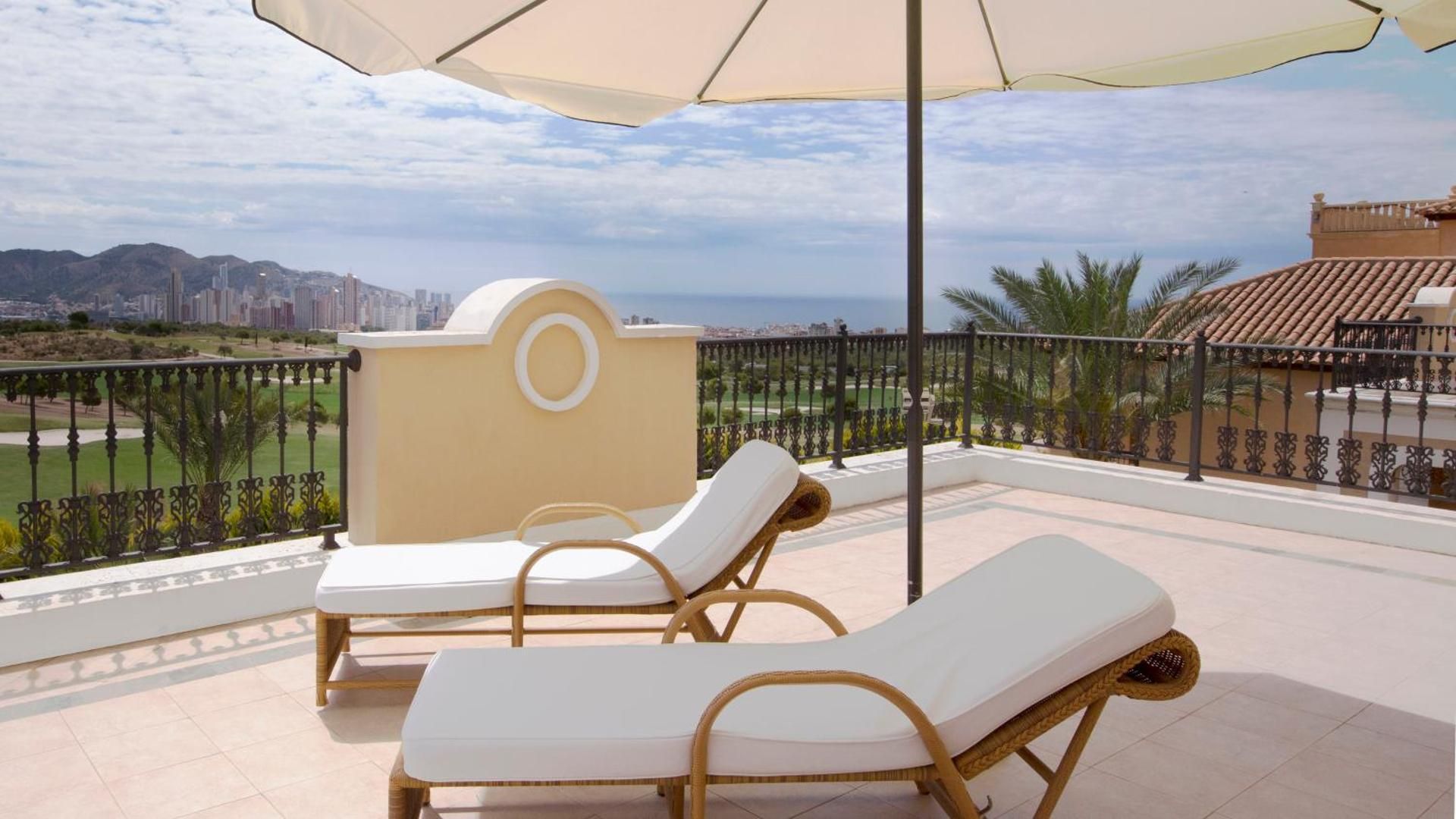 Melia Villaitana Grand Suite - The Level (2 adults + 2 kids) 2