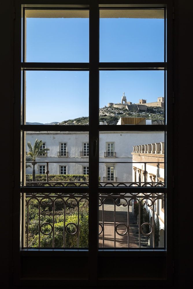 Aire Hotel & Ancient Baths Suite Single Use, Bathtub with Square view 4