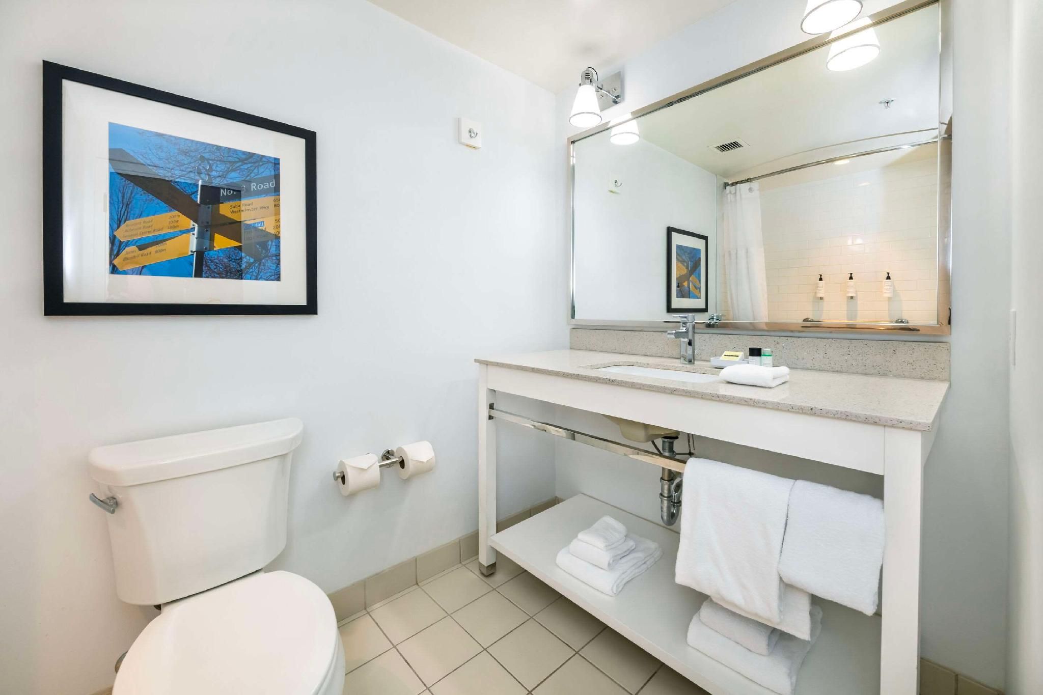 2 Double Beds, Nonsmoking, Upgrade