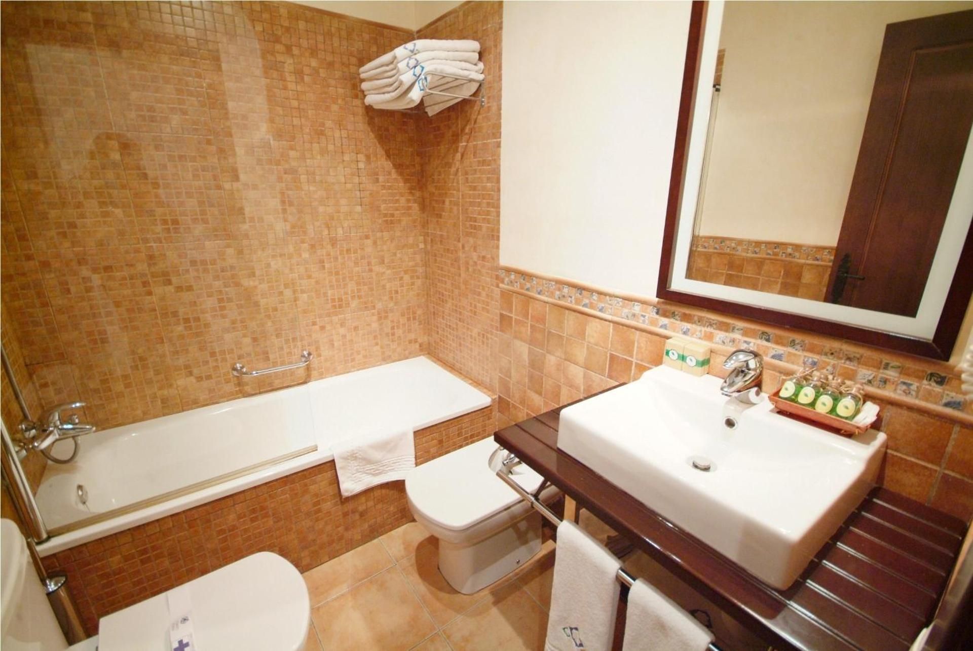 Apartamentos Ardales Duplex Apartment (2 Adults + 2 Children)