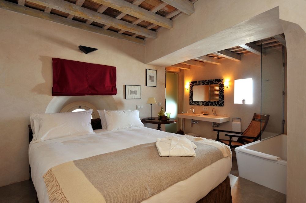 Boutique Hotel V-by Grupo Tribu Deluxe Double Room 18