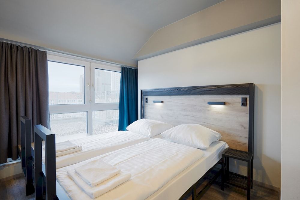 a&o Düsseldorf Hauptbahnhof Twin Room 2