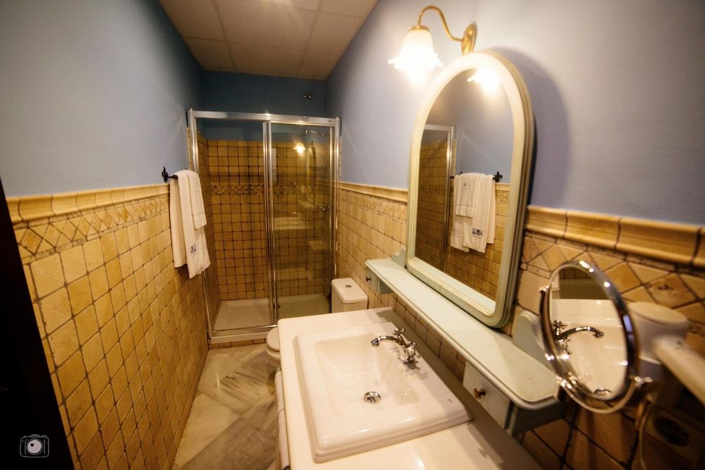 Hotel Posada de Vallina by MiRa Double Room (with extra bed) 13