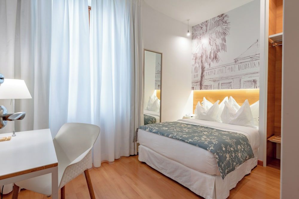 Deluxe Single Room