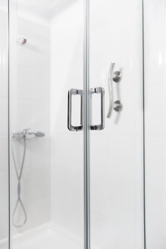 Hostal Alhambra Superior Double Room, Balcony 5