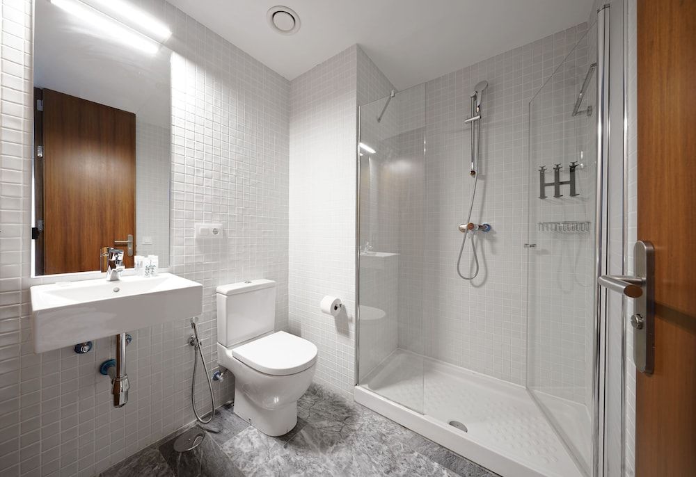 Numa Seville Jondo 3 Bedroom Apartment, Balcony, Bunk Bed 8