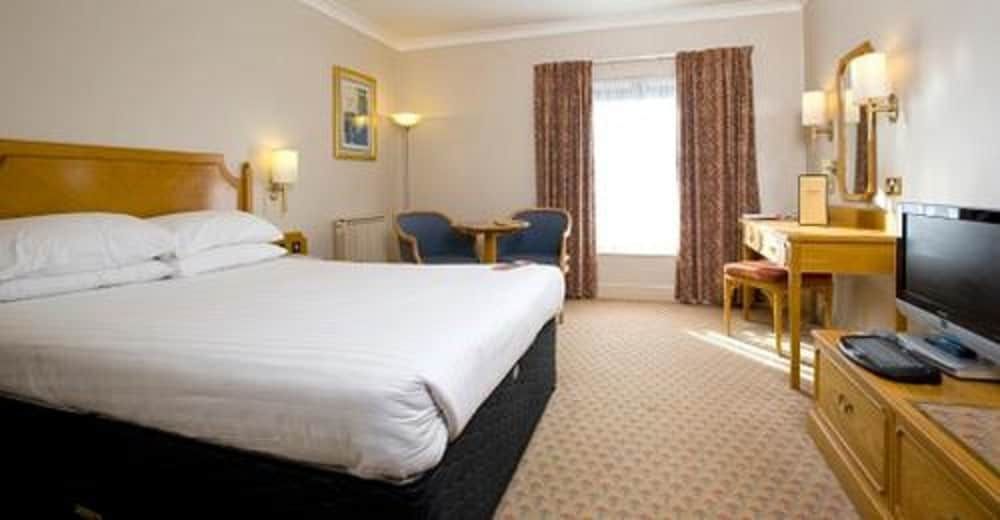 The Hog's Back Hotel & Spa Farnham Family Room