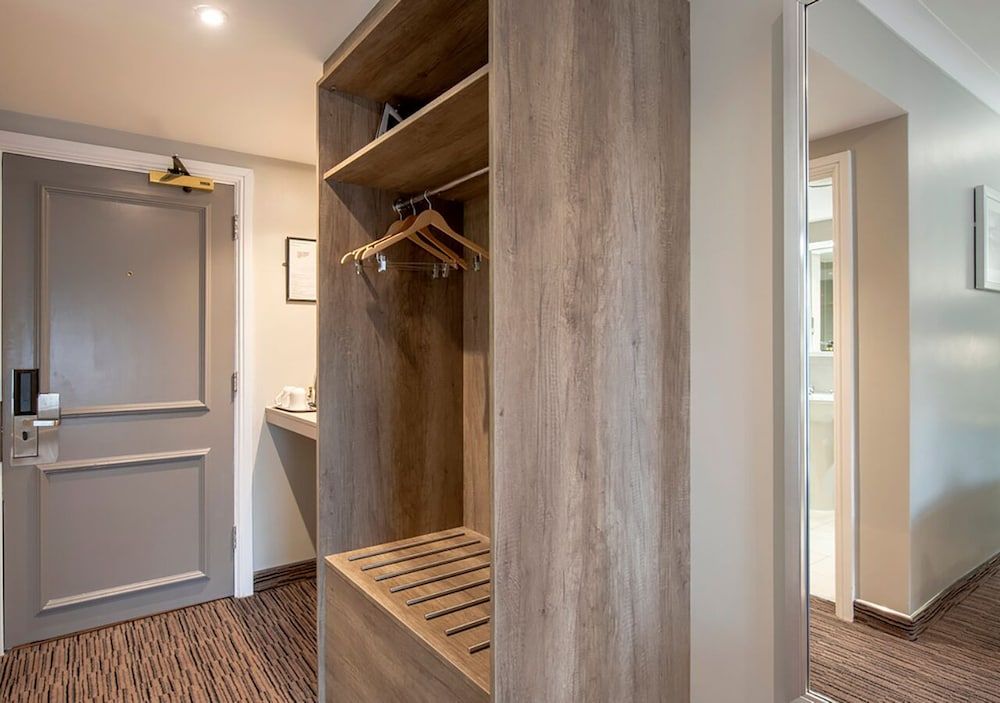 The Hog's Back Hotel & Spa Farnham Executive Room 13