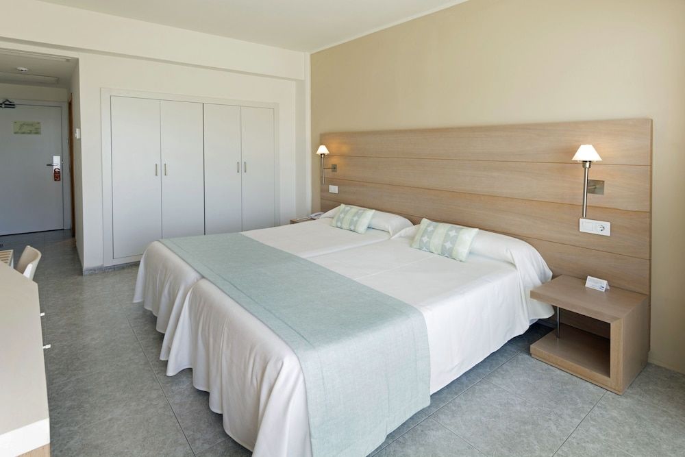 Double Room, Balcony, Partial Sea View