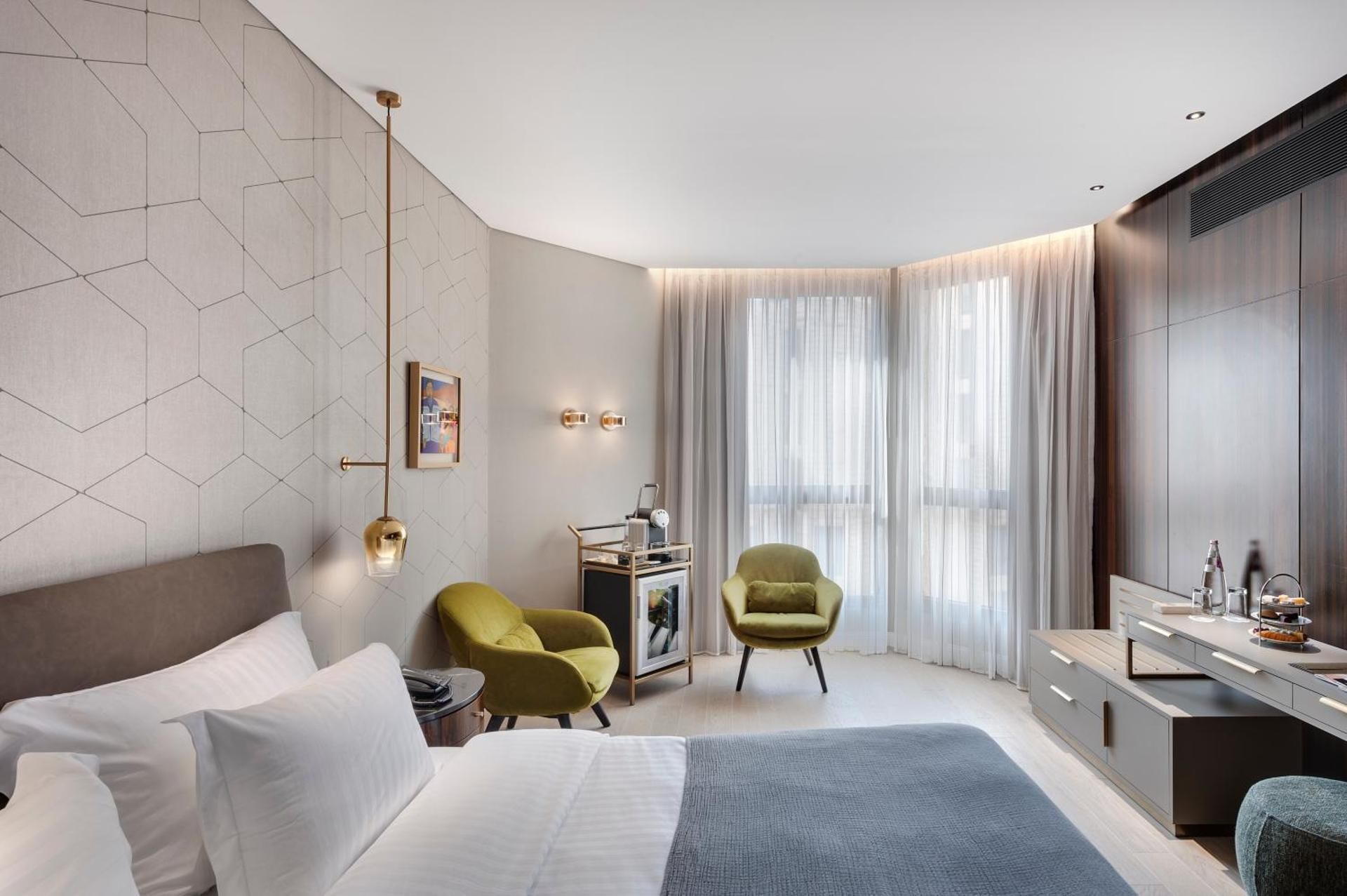 Premium Courtyard Room