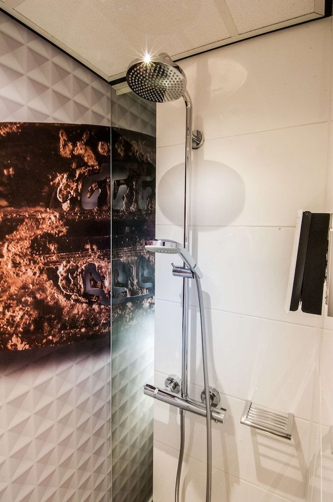 Golden Tulip Leiden Centre Comfort Room, 2 Twin Beds 8