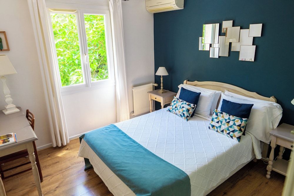 Hôtel Les Oliviers Standard Room, Garden View 5