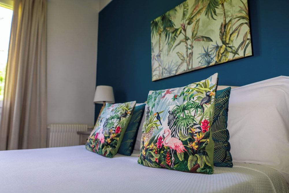 Hôtel Les Oliviers Standard Room 4