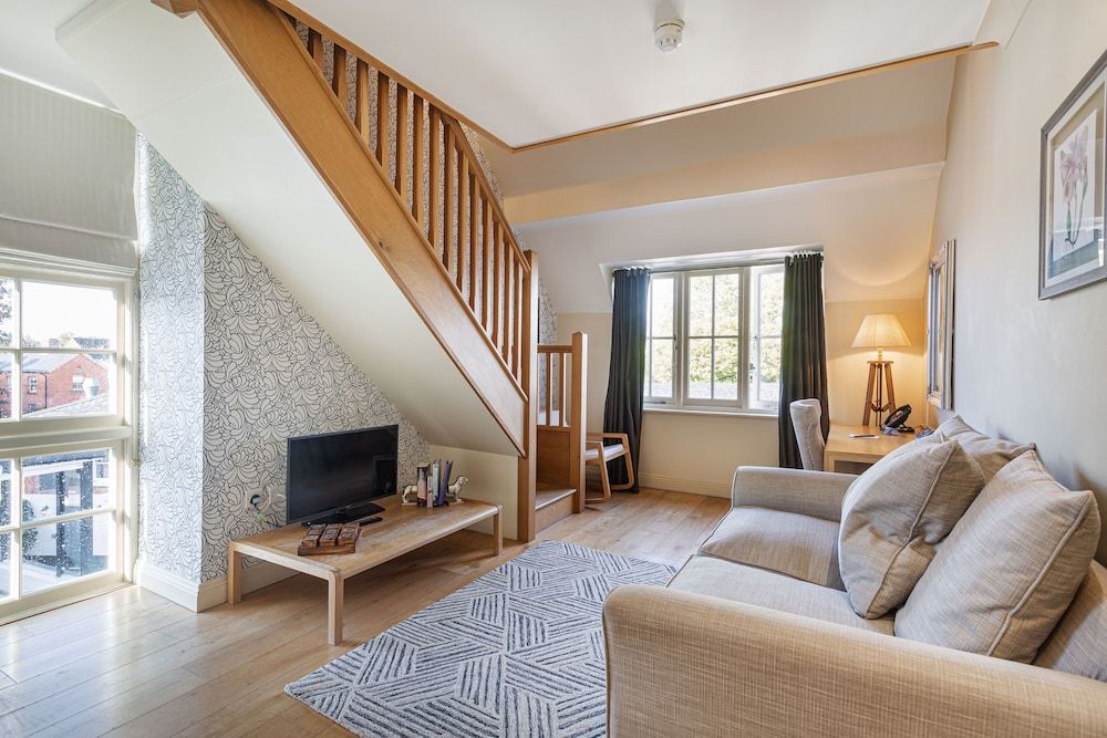 The White Horse Hotel, Romsey, Hampshire Deluxe Loft Room