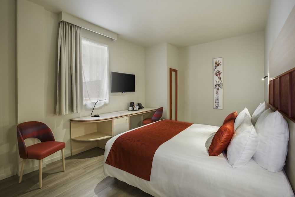 Classic Room, 1 Queen bed, Non Smoking Interior, (Twin bed on request)