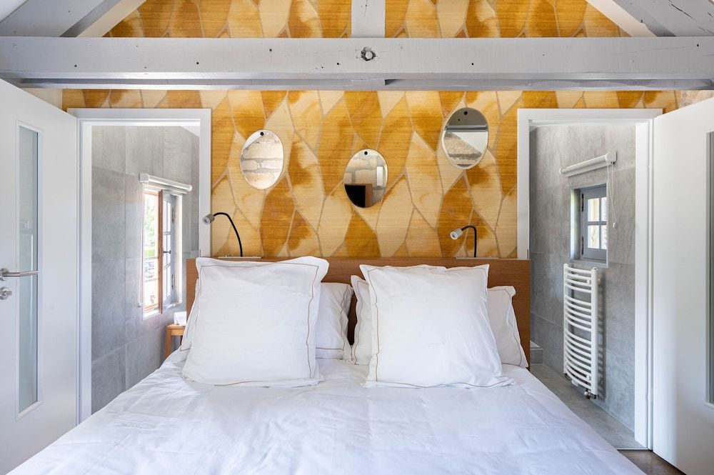Double Room, Ensuite, Garden View (Madeleine)