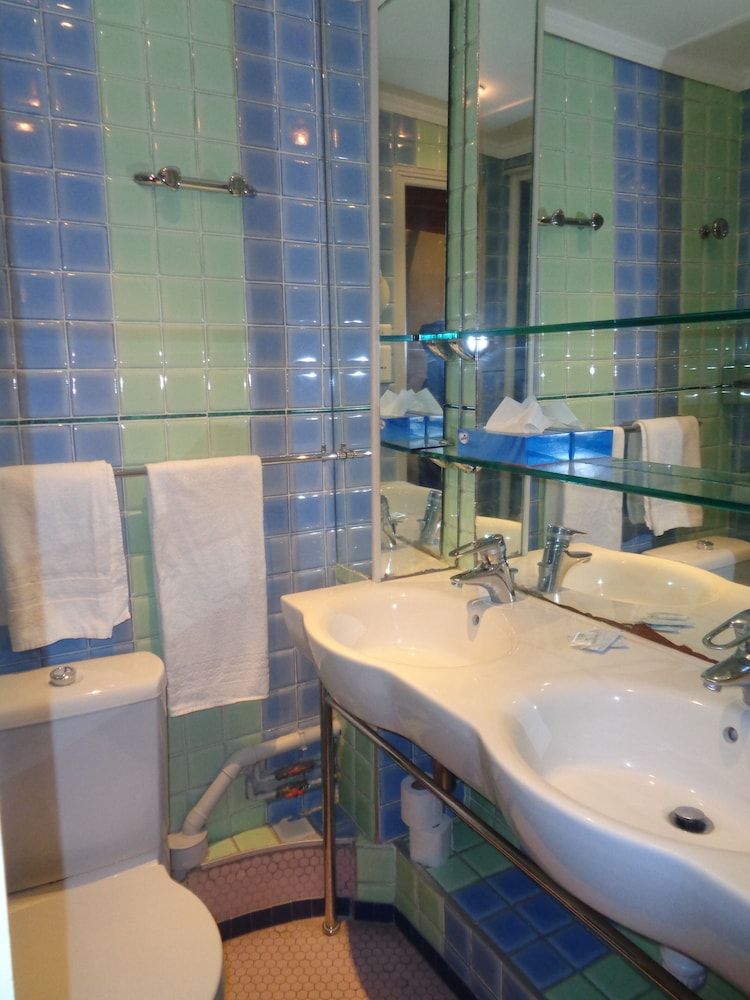 Hôtel les Degrés de Notre Dame Standard Double Room 4