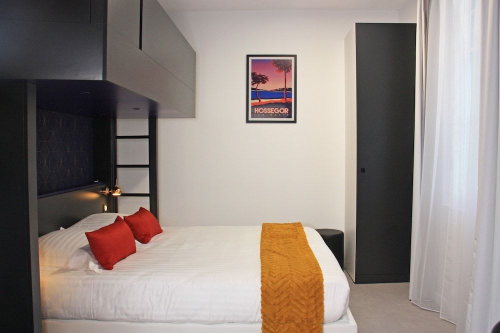 Chambre Double + Lit Cabane