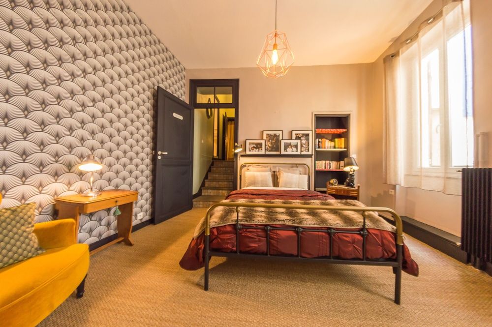 Le Rétro Mirabeau - Maison de Famille Superior Suite, Private Bathroom, Garden View 9