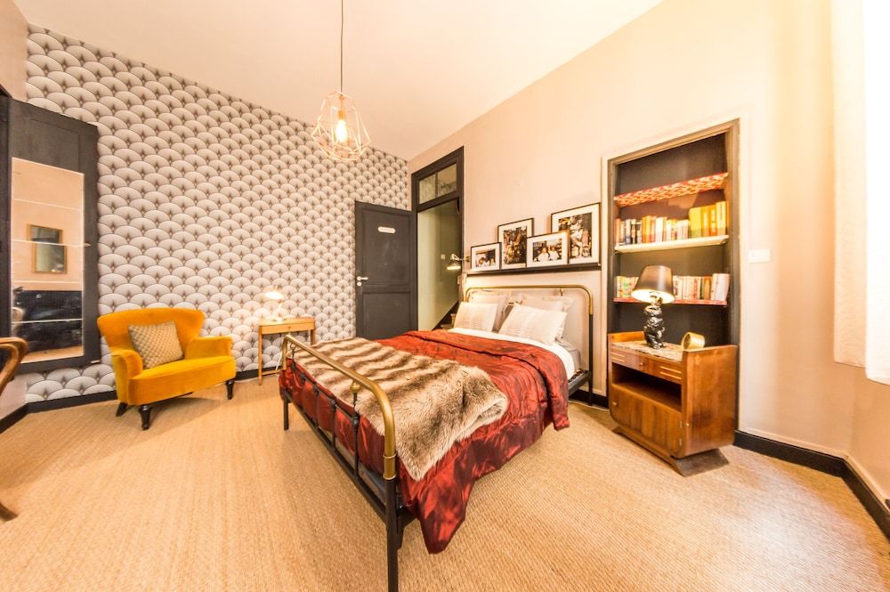 Le Rétro Mirabeau - Maison de Famille Superior Suite, Private Bathroom, Garden View 3