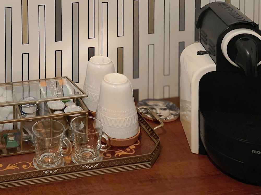 Le Rétro Mirabeau - Maison de Famille Superior Suite, Private Bathroom, Garden View 13