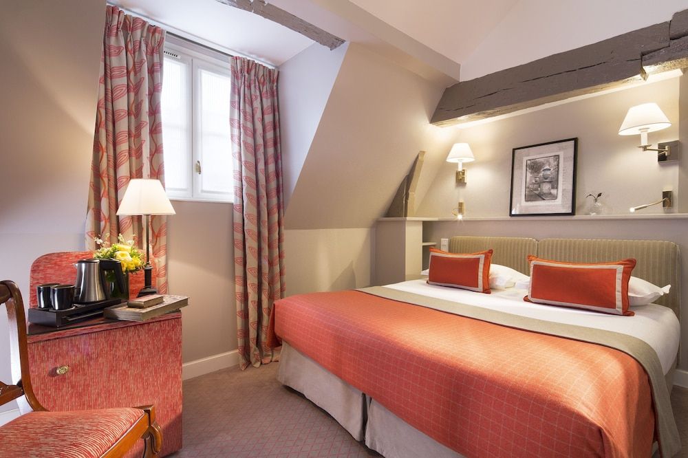 undefined Le Relais Saint Honoré 5