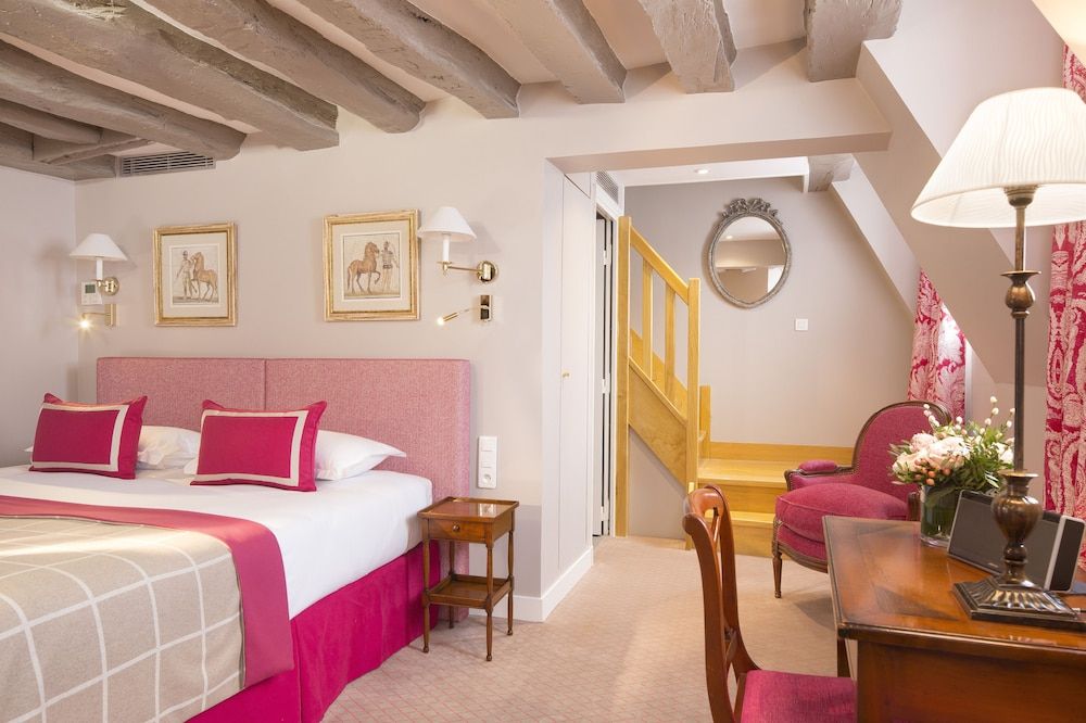 undefined Le Relais Saint Honoré 4