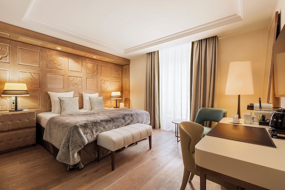 Classic Double Room