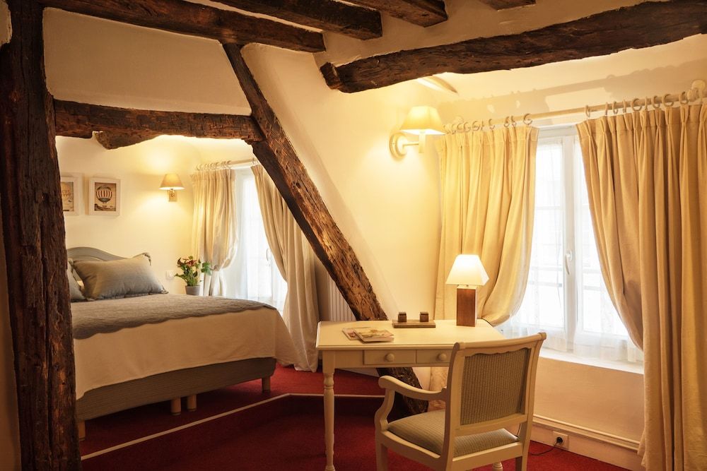 undefined Hotel du Cygne Paris