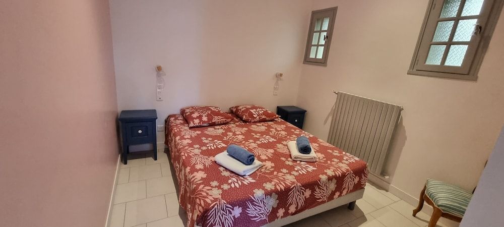 Comfort Apartment, Courtyard View (Gîte n°1 - Le Lilas)