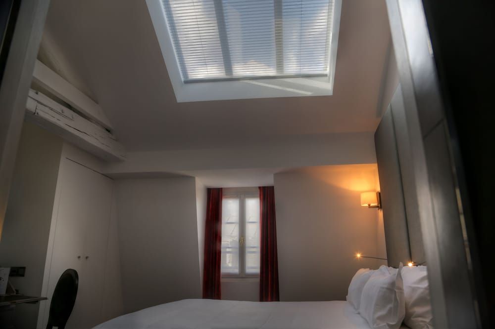 undefined Hôtel Moliere 10