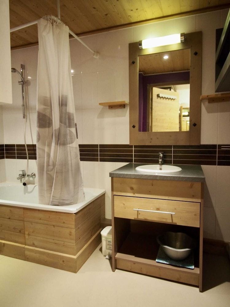 RisoulSki Antarès Deluxe Duplex, 2 Bedrooms, Balcony, Valley View 21