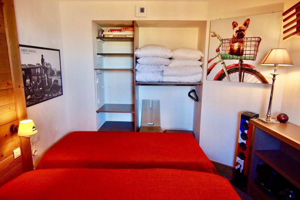 RisoulSki Antarès Comfort Studio, Balcony, Valley View 3