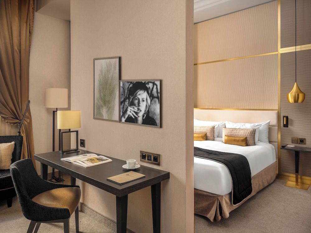 undefined Niepce Paris Hotel, Curio Collection by Hilton 9