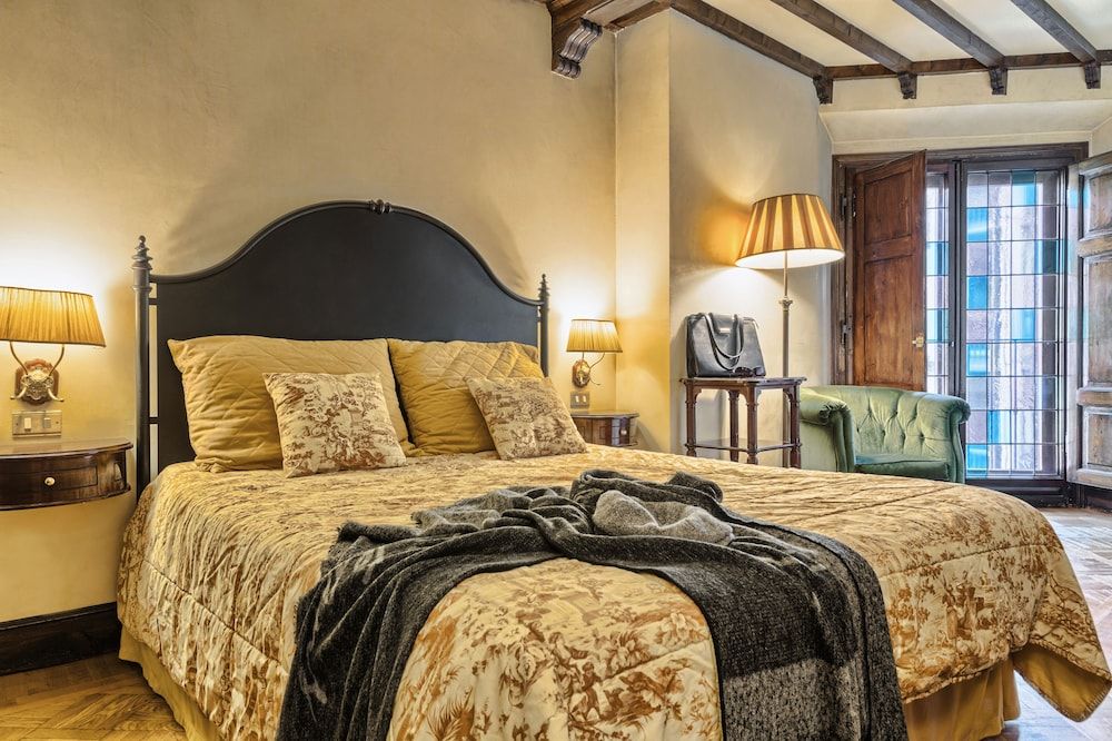 Grand Hotel Baglioni Classic Double or Twin Room 2