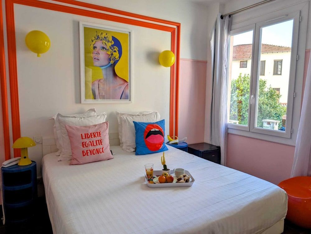 undefined Hotel Mademoiselle 4