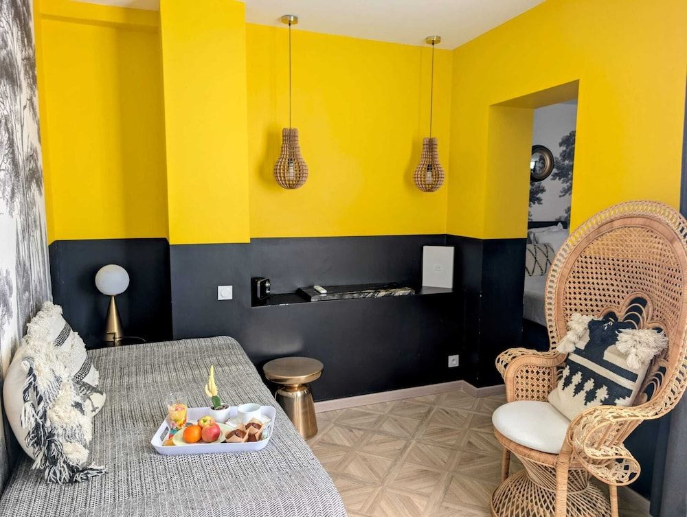 undefined Hotel Mademoiselle 10