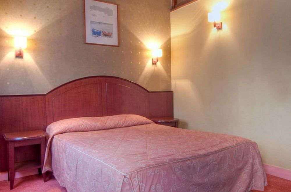 Hôtel Le Faubourg Double Room 4