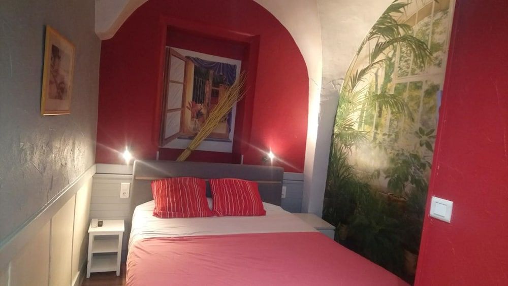 Hôtel de Savoie Suite, Canal View 5