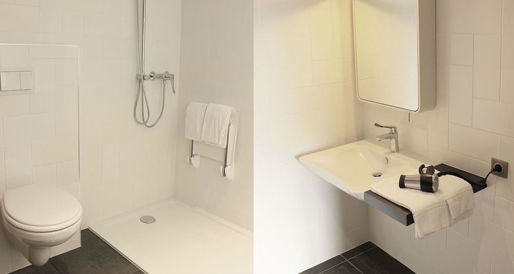 Best Western La Porte des Châteaux Superior Room, 1 King Bed with Sofa bed (with Sofabed) 2