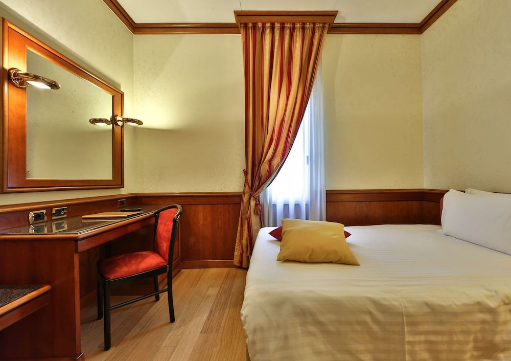 Standard Room, 1 Twin Bed (Bed is French Bed)